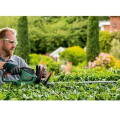 Bosch Universal Hedgecut 50 Hedgecutter 16 Bosch Universal Hedgecut 50 Hedgecutter -Outdoor Garden 12834528 1844961768768976