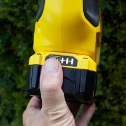 STANLEY FATMAX V20 18V Cordless Pole Hedge Trimmer 45cm (Sfmcph845M1-Gb) -Outdoor Garden 12882305 6204843590449106