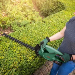 Bosch EasyHedgeCut 18-45 Hedge Trimmer -Outdoor Garden 13496928 2004961768955336