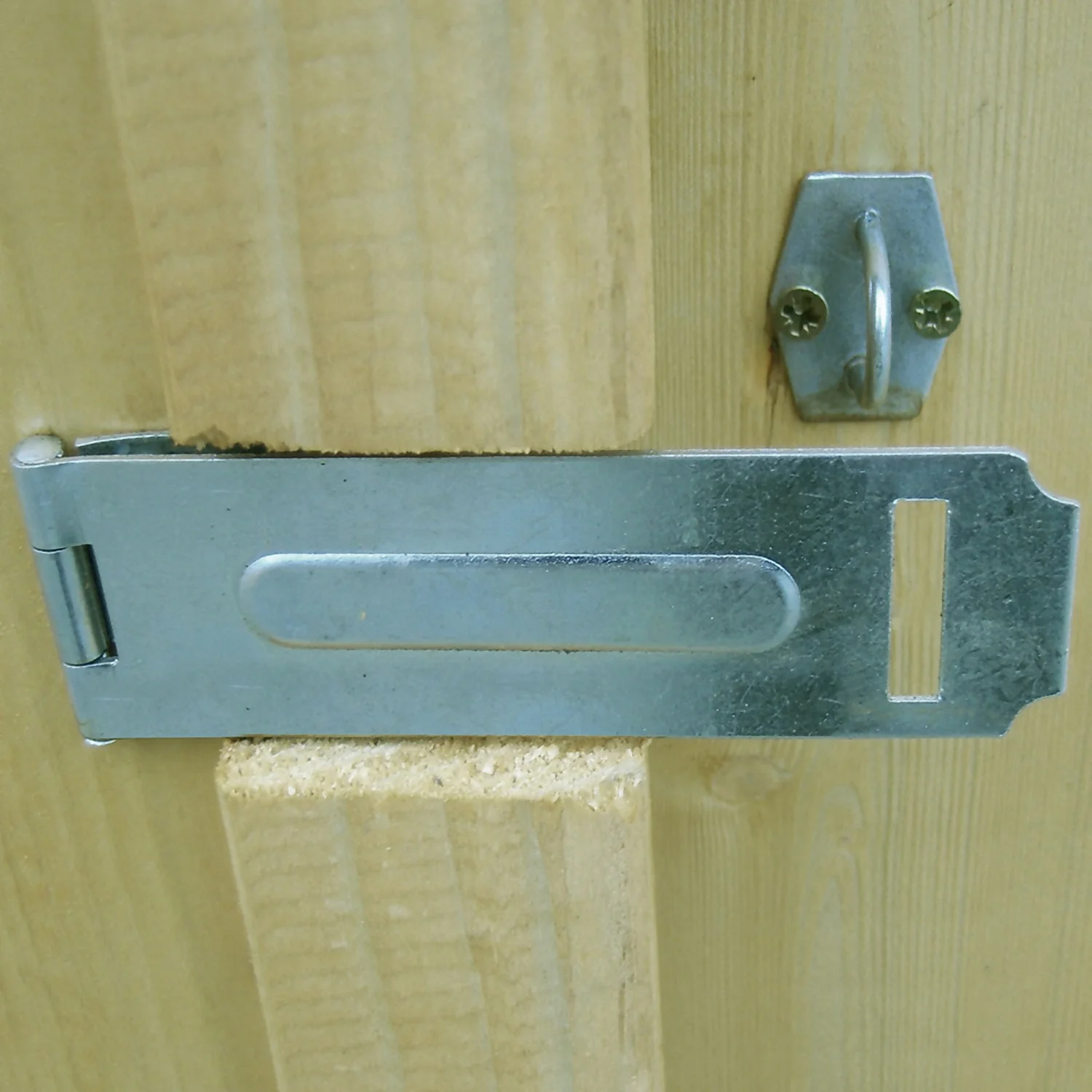 Shire 4x6ft Pressure Treated Double Door Overlap Garden Shed 10 Shire 4x6ft Pressure Treated Double Door Overlap Garden Shed - Image 8