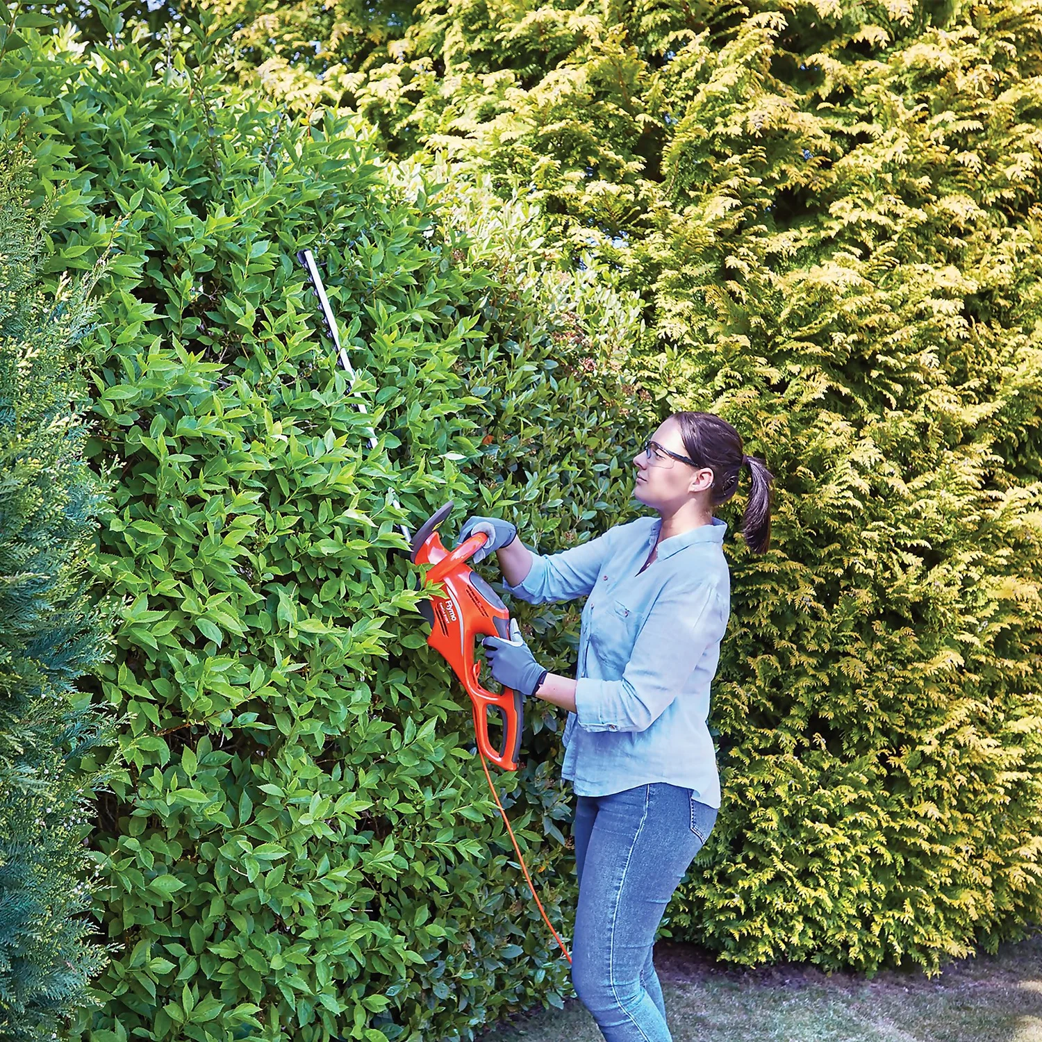 Flymo EasiCut 610XT Hedge Trimmer 4 Flymo EasiCut 610XT Hedge Trimmer - Image 2