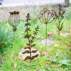 Floral Bronze Ground Stakes - 45cm (Assorted Designs) -Outdoor Garden 13981009 1965005324841214